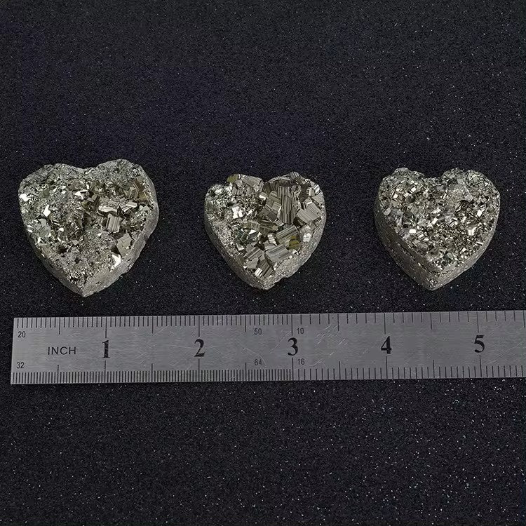 High Quality Natural Iron Pyrite Cluster Crystal Geode Ore Raw Crystals Chunks Heart for Home Decor